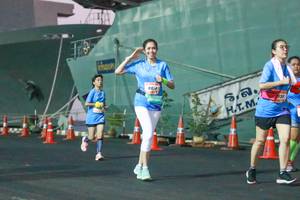 BIB: 884
                            <button type="button" onclick="openModal(3468440)" class="btn btn-primary btn-sm float-right btn-popup" data-toggle="modal" data-target=".modal-high-quality">
                        <i class="fas fa-shopping-cart"></i> Add to Cart
                    </button>
                                            <button type="button" onclick="isThisMe(3468440, true)" class="btn btn-success btn-sm float-right btn-popup btn-isme hidden" data-toggle="tooltip" data-placement="bottom" title="นี่คือรูปของคุณใช่ไหม คลิกที่นี่เพื่อเอาเข้าอัลบั้ม">
                        <i class="fas fa-plus"></i> Add to album
                    </button>
                    <button type="button" onclick="isThisMe(3468440, false)" class="btn btn-warning btn-sm float-right btn-popup btn-isnotme hidden">
                        <i class="fas fa-ban"></i> Remove from album
                    </button>